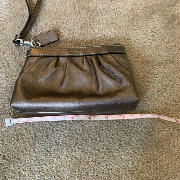 COACH Wristlet - Picture 10 of 10